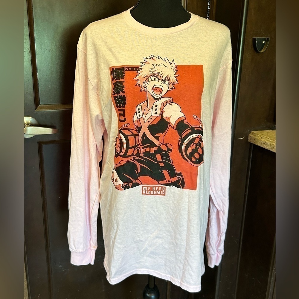 My hero academia T-shirt Funimation. Pink. Long sleeve. Anime.
